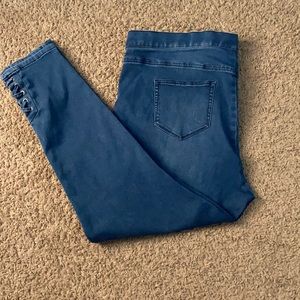 Jennifer Lopez jeans